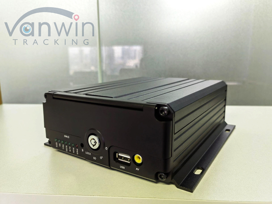 8-Kanal-Festplatte SD-Karte Mobil DVR H.264 Car MDVR für die Überwachung der Fahrzeugsicherheit